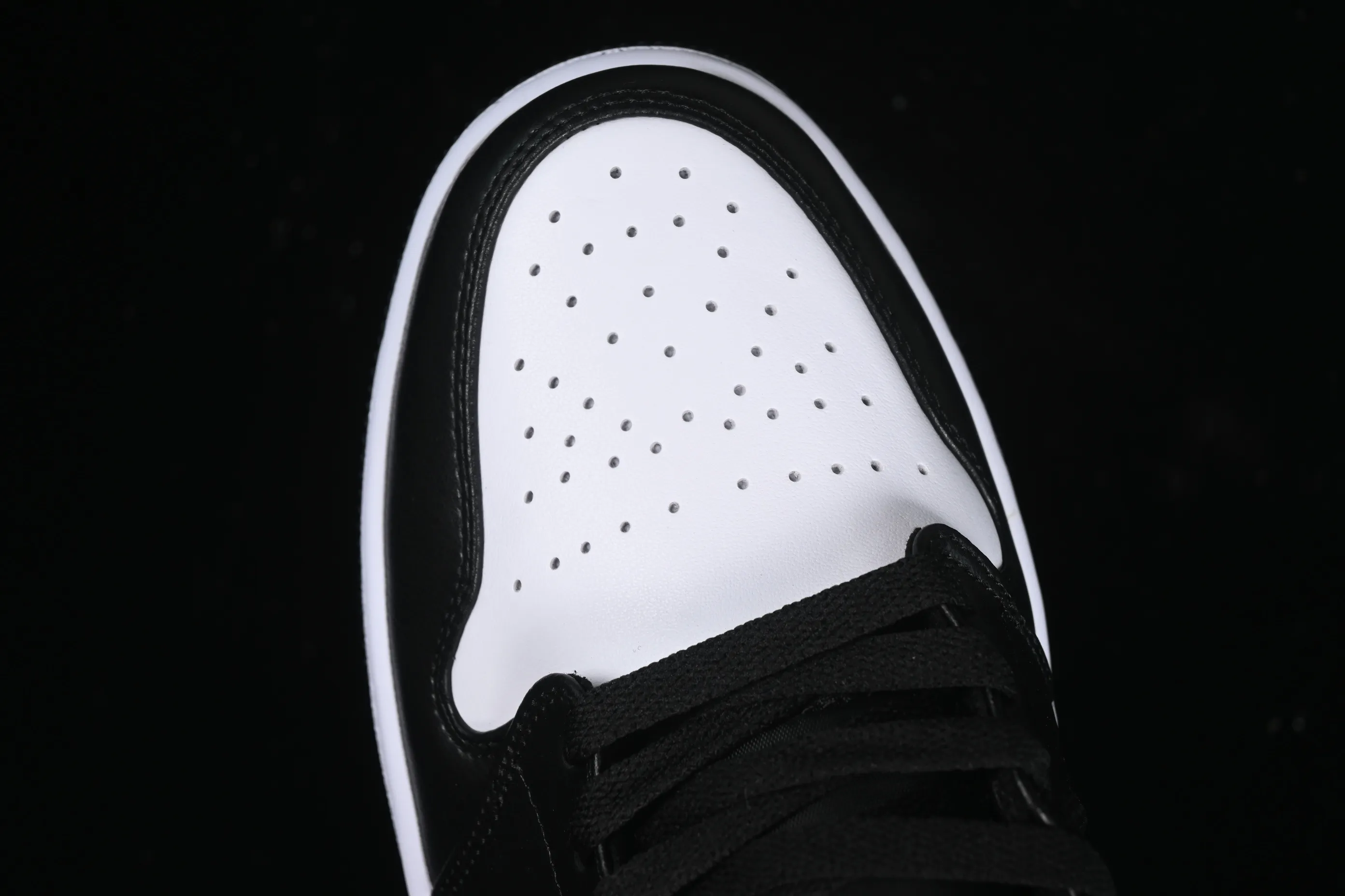 All categories Air Jordan Jordan series basketball shoes Air Jordan 1 Mid Air Jordan 1 Mid AJ1 Joe 1 Lakers color black, white and purple mid-top cultural and casual sneakers DQ8426-154
